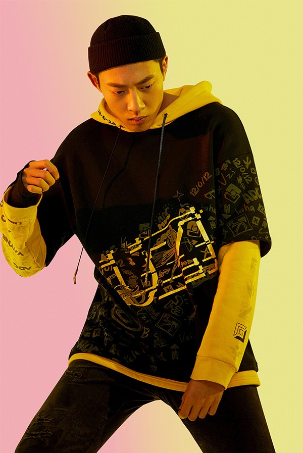 《LOL》The Carry连帽衫预览