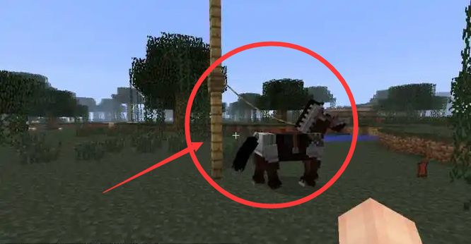 我的世界怎么把动物栓在柱子上