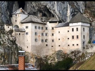 《CS:GO》城堡地图现实对比